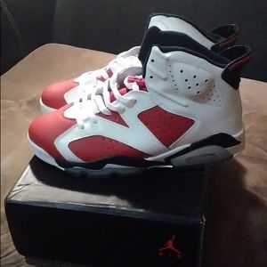AIr Jordan 6’s men’s size 9.5